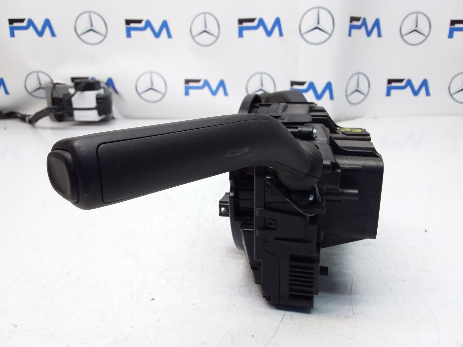 Mercedes  A-CLASS W177 INDICATOR/WIPER GEAR SELECT + SQUIB 10139371 2018 FM00535