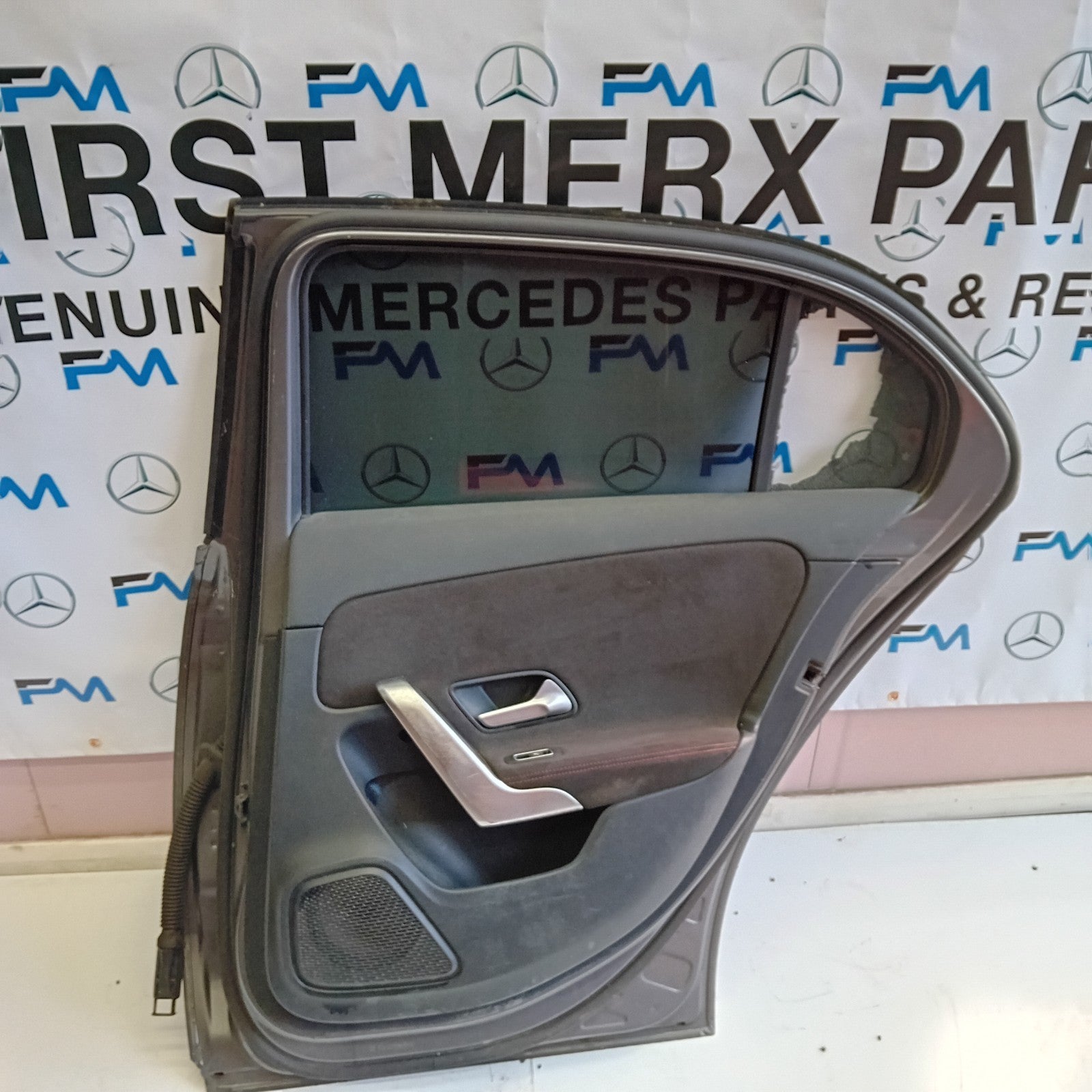 MERCEDES BENZ A-CLASS W177 DRIVER SIDE REAR DOOR ( OFF SIDE REAR ) FM09