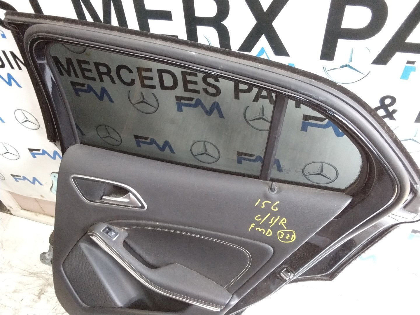 MERCEDES BENZ GLA X156 DRIVER REAR DOOR OSR BLACK 2014-19 COMPLETE FMD321