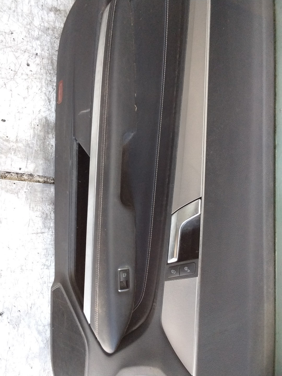 MERCEDES BENZ E-CLS W207  PASSENGER FRONT DOOR NSF BLUE 2009-16  FMD593