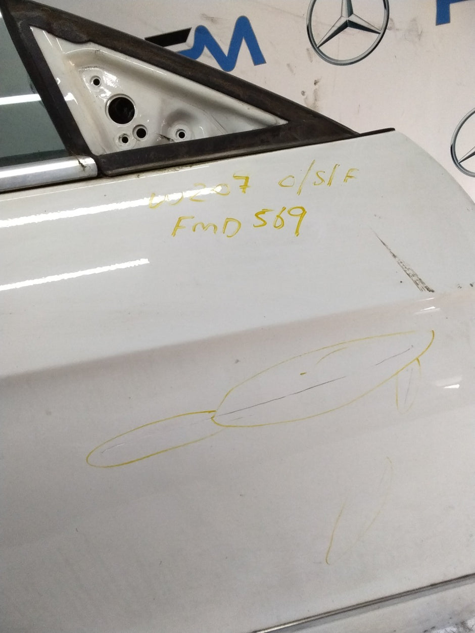 MERCEDES E-CLASS W207  DRIVER FRONT DOOR OSF WHITE 2009-16 COMPLETE FMD569