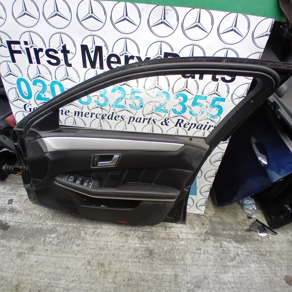 MERCEDES BENZ E-CLASS W212 DRIVER SIDE FRONT DOOR ( OFF SIDE FRONT )