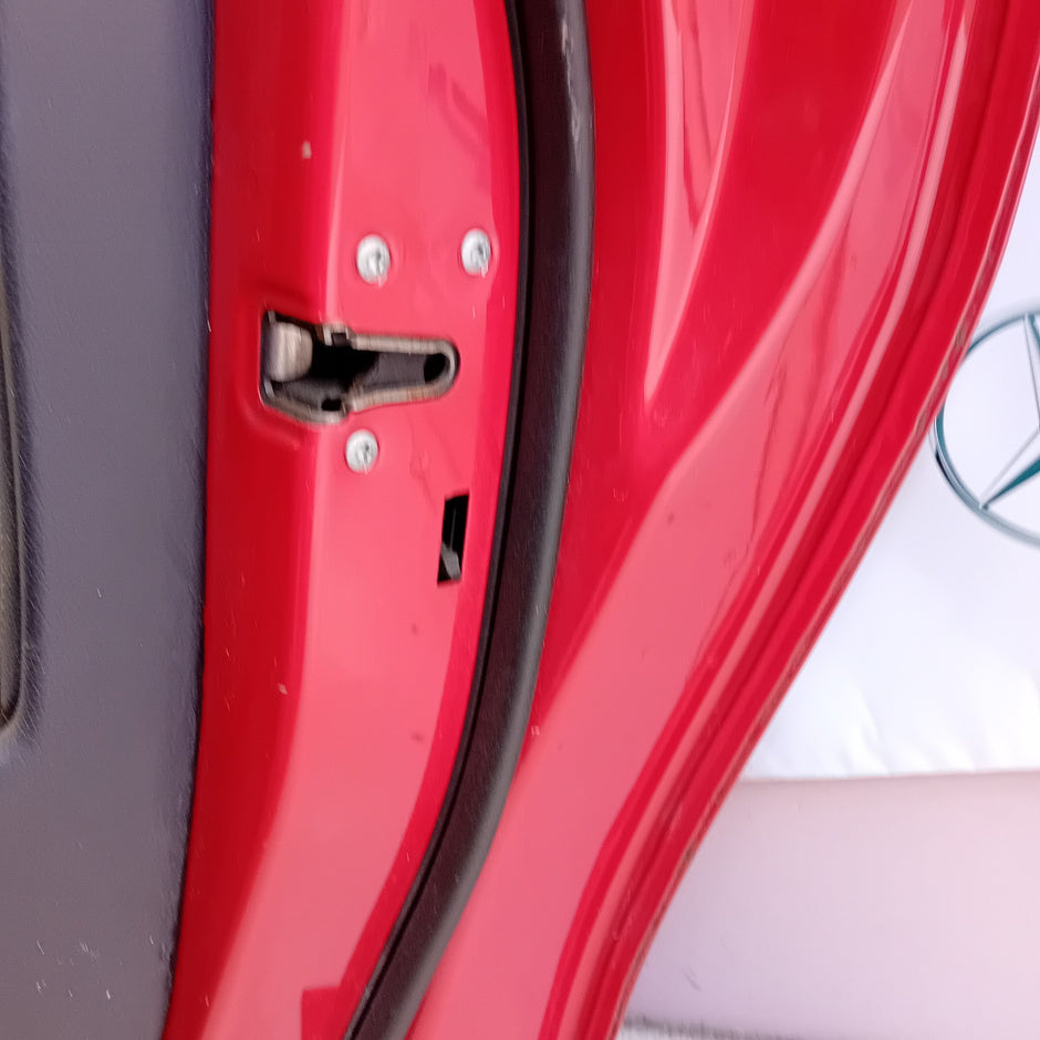 MERCEDES BENZ A-CLASS  DRIVER SIDE REAR DOOR ( OFF SIDE REAR ) FM08