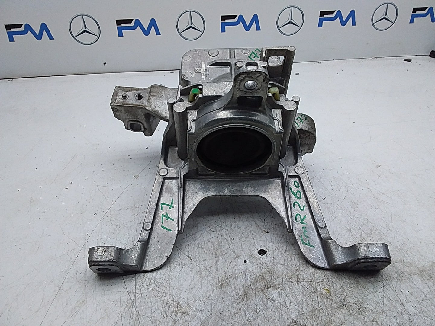 MERCEDES A-CLASS W177 ENGINE MOUNT BRACKET SUPPORT RIGHT A2472401800 FMR260