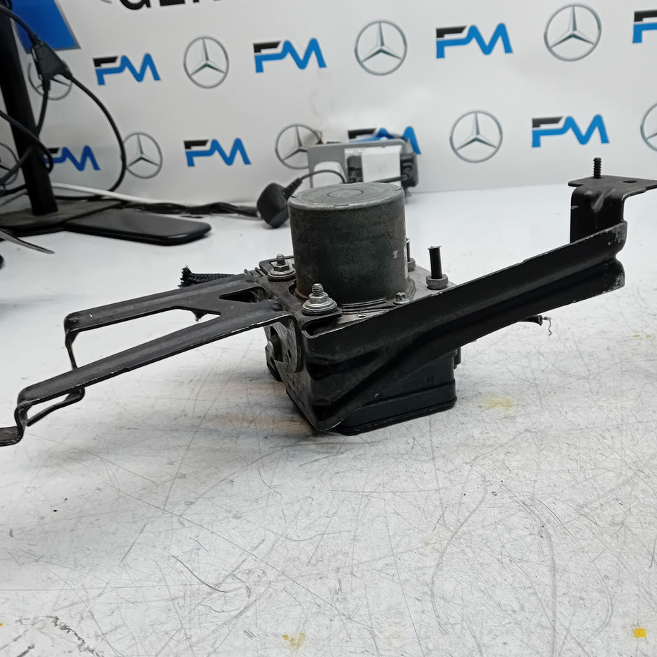MERCEDES BENZ A-CLASS W177 ABS PUMP CONTROL MODULE UNIT A1779002403 FM001464