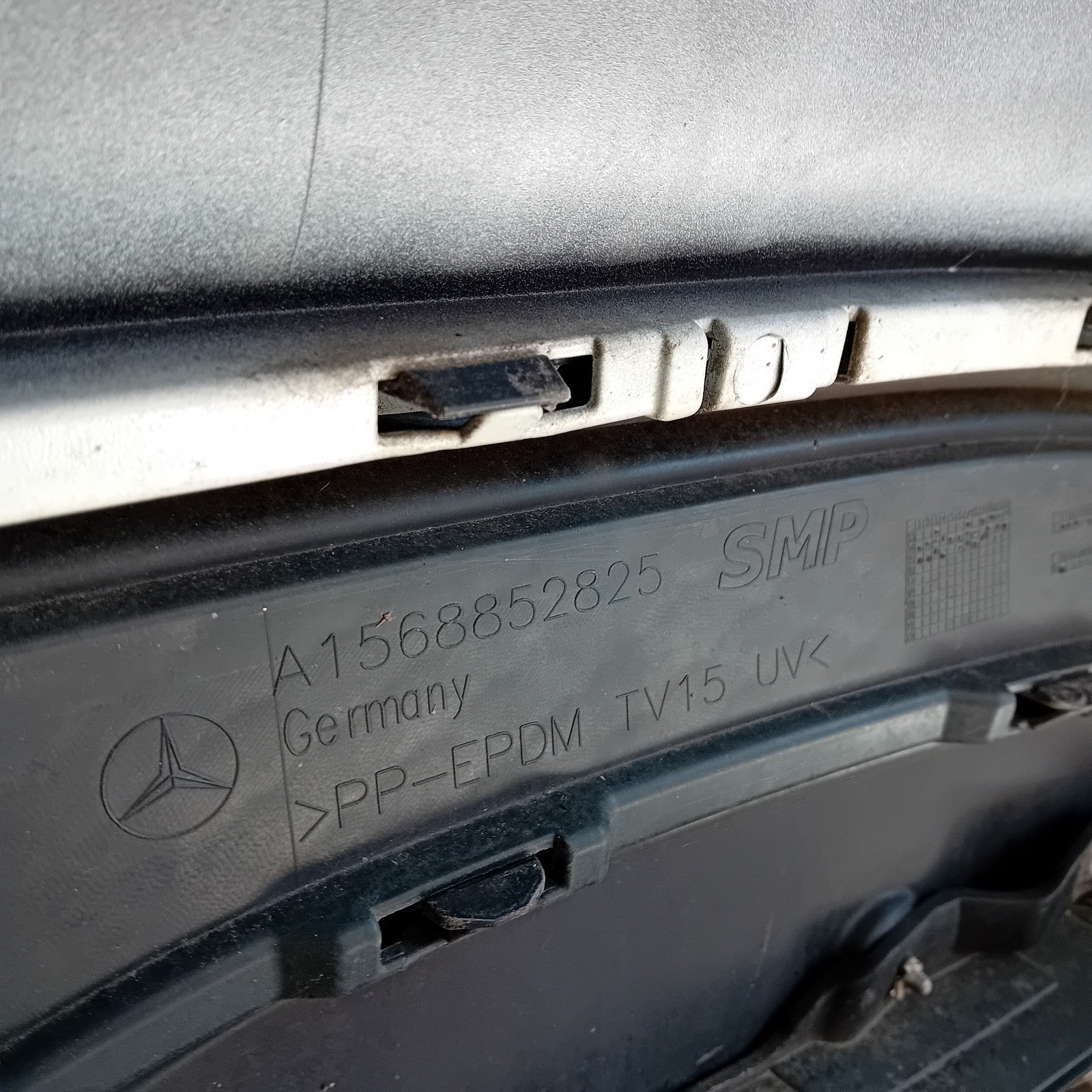 MERCEDES BENZ GLA X156 AMG WHITE REAR BUMPER 2014-19 A1568852825 COMPLETE FMX99
