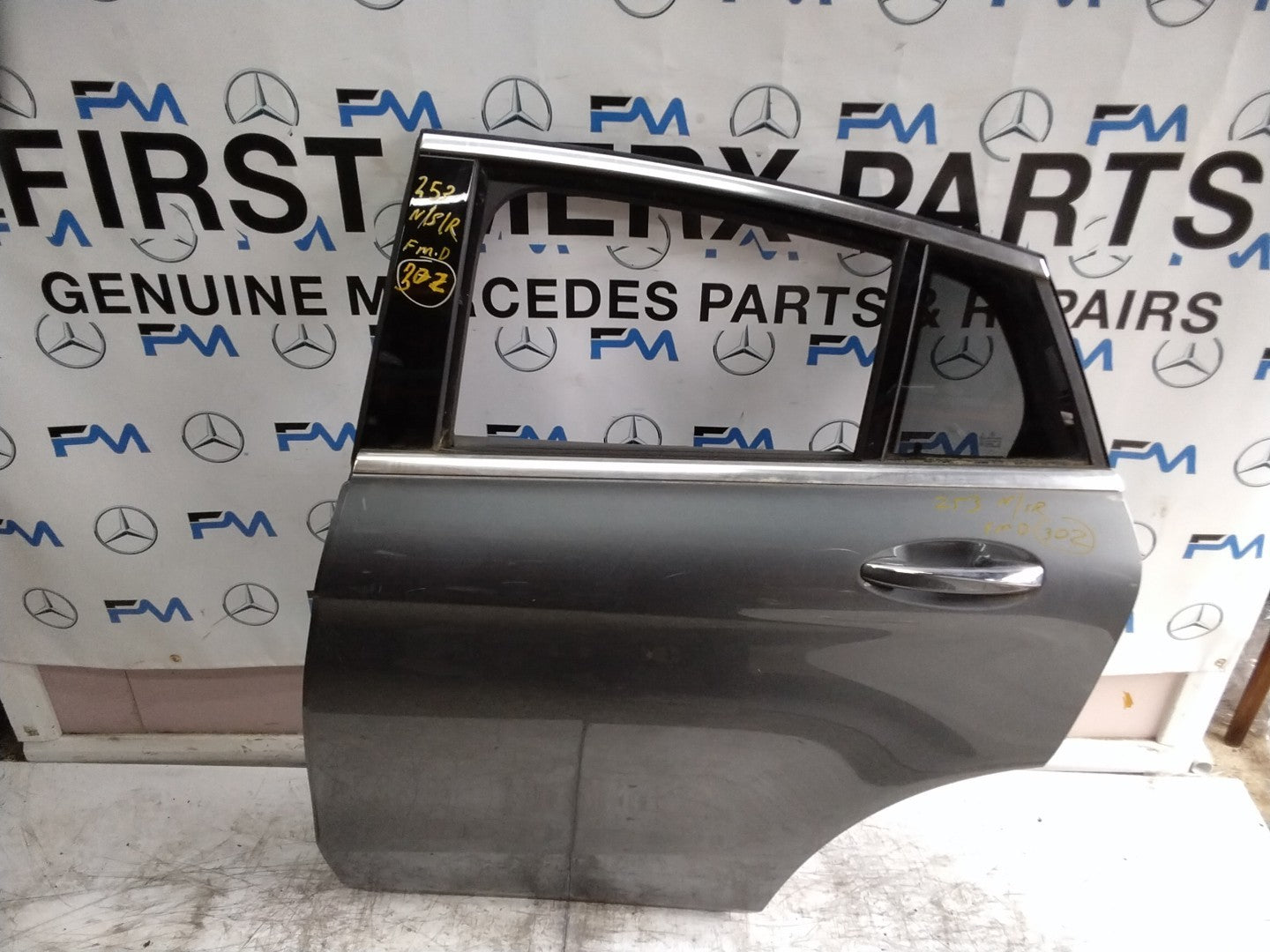 MERCEDES GLC C253  PASSENGER REAR DOOR NSR GREY 2016-22  COMPLETE FMD302
