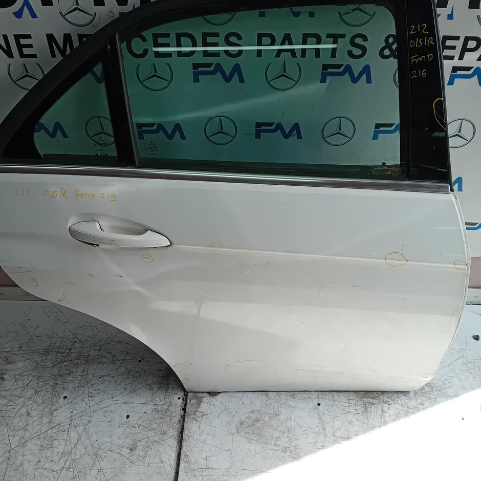 MERCEDES BENZ E-CLASS W212 DRIVER REAR DOOR OSR WHITE 2009-16 COMPLETE FMD215