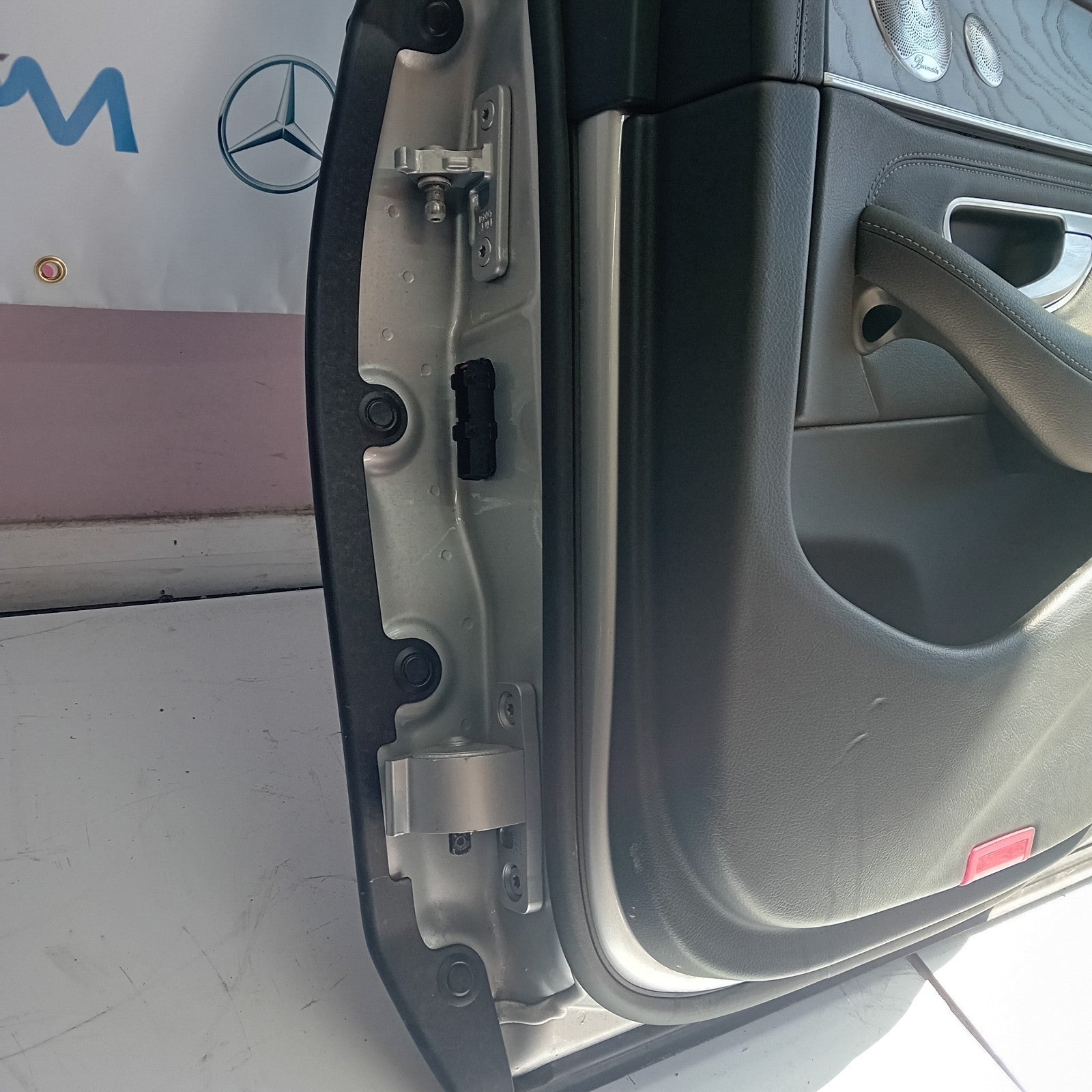 MERCEDES BENZ E CLASS W213 DRIVER SIDE REAR DOOR ( OFFSIDE REAR ) FMD13