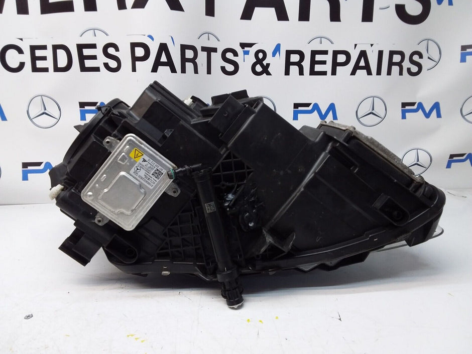 2016 MERCEDES A-CLASS W176 HEADLIGHT PASSENGER NS A1768202961 FMH114 (Damaged)