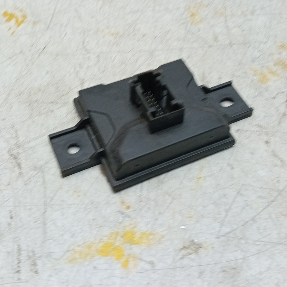 MERCEDES S CLASS W222  REAR CAMERA CONTROL MODULE ECU A2229000905 FM001252