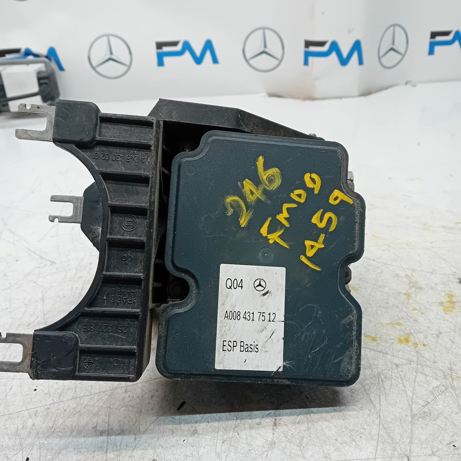 MERCEDES BENZ B-CLASS W246 ABS PUMP CONTROL MODULE UNIT A0084317512 FM001459