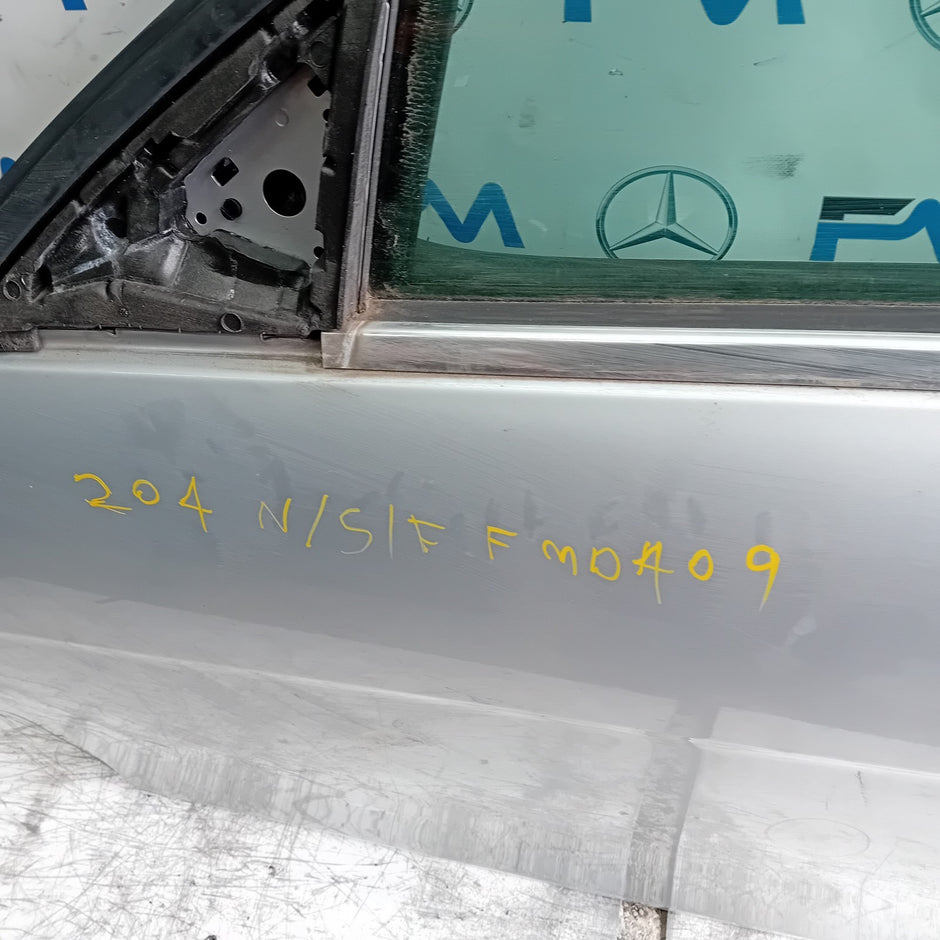 MERCEDES C-CLASS W204 PASSENGER FRONT DOOR NSF 2008-14 SILVER COMPLETE FMD409