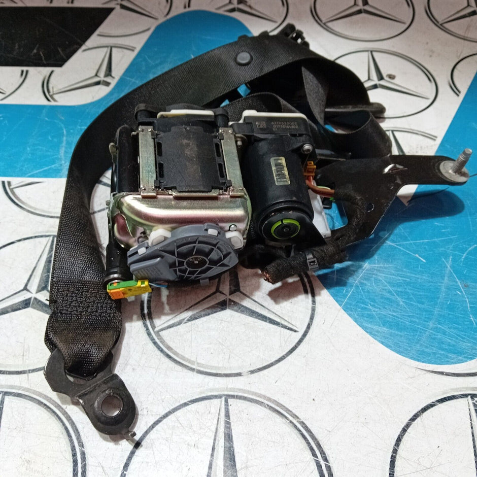 MERCEDES E-CLASS   W212 PASSENGER SIDE FRONT SEAT BELT2009/2016