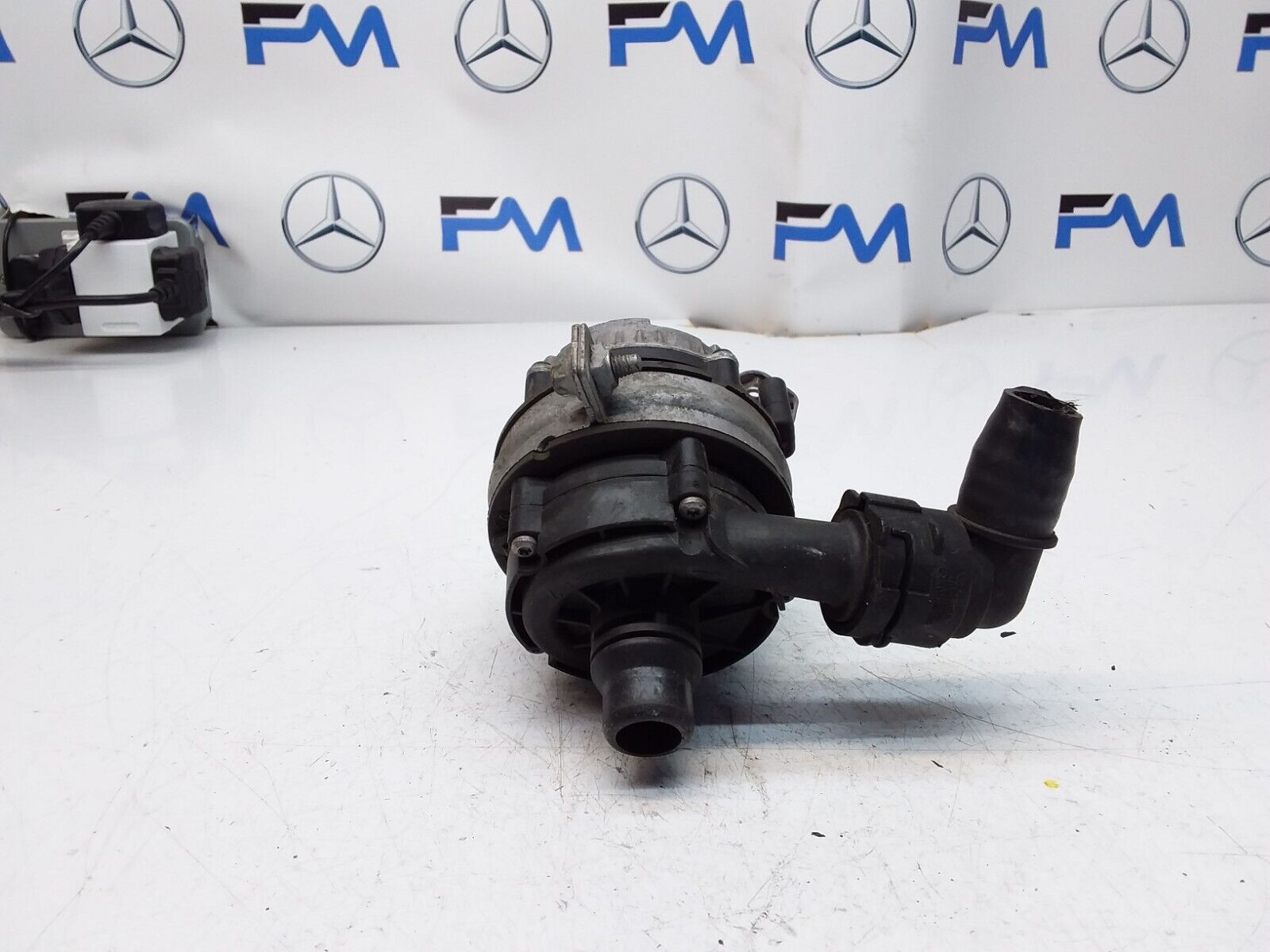 MERCEDES C-CLASS W205 ELECTRIC COOLER WATER PUMP A0005002686 FM00614
