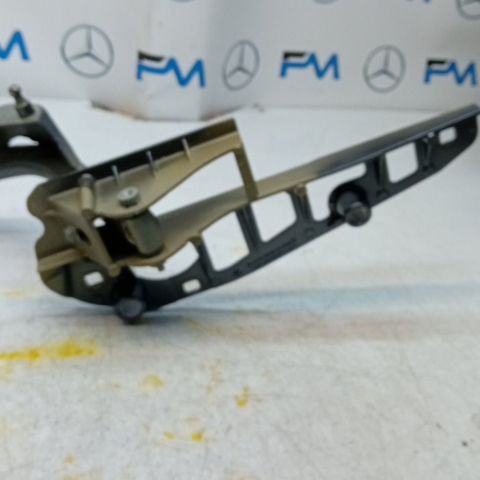 MERCEDES BENZ E-CLASS W213 TAILGATE PASSENGER SIDE HINGES A2137500328 FM001322