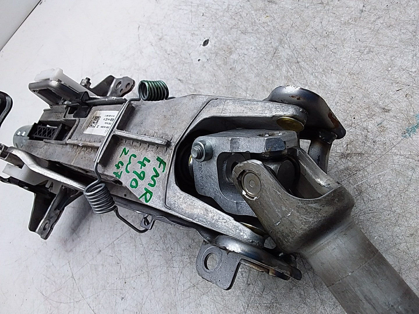 MERCEDES BENZ  B-CLASS W247  ADJUSTABLE STEERING COLUMN A2474608900 FMR490