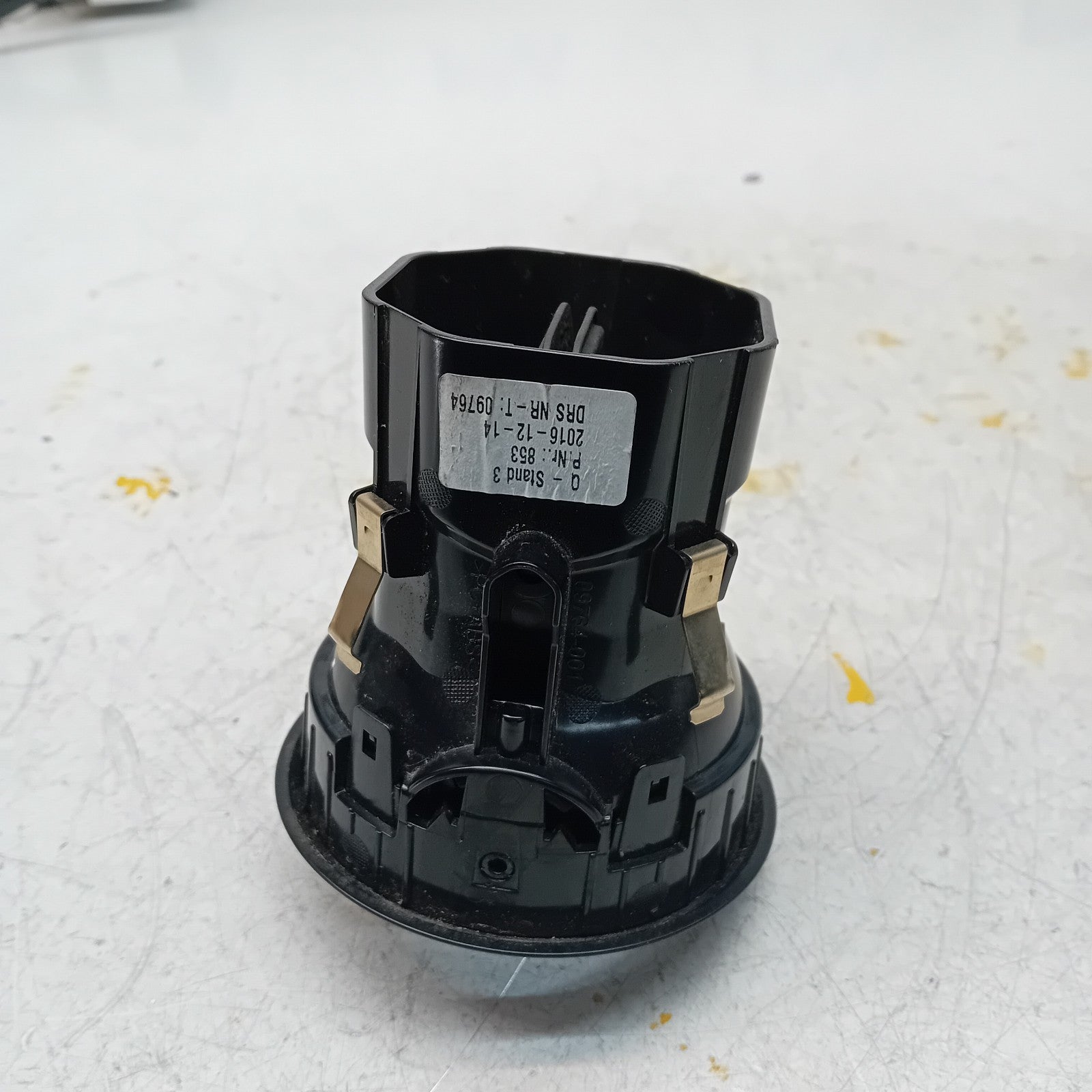 MERCEDES BENZ E-CLASS W213 DASHBOARD AIR VENT 2016-20 A2138308000 FM001188