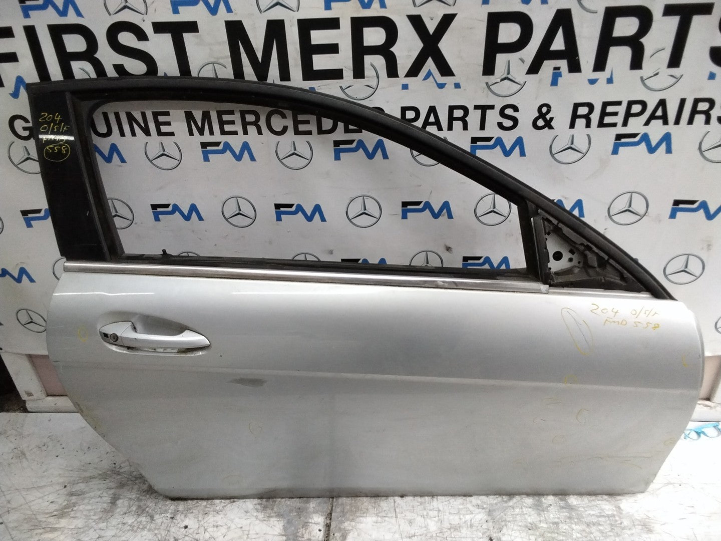MERCEDES C-CLASS W204 SLN DRIVER FRONT DOOR OSF SILVER 2008-14 COMPLETE FMD558