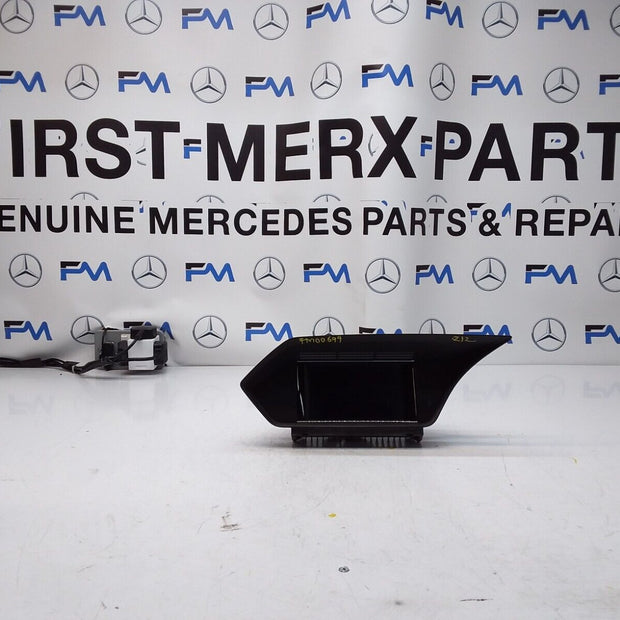 MERCEDES E-CLASS W212 2009 SAT NAV MULTIMEDIA SCREEN A2129004900 FM00699