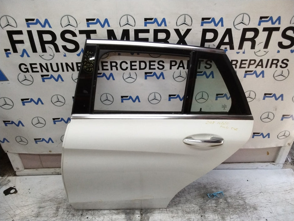 MERCEDES C-CLASS W205 EST PASSENGER REAR DOOR NSR WHITE 2014-21 COMPLETE FMD545