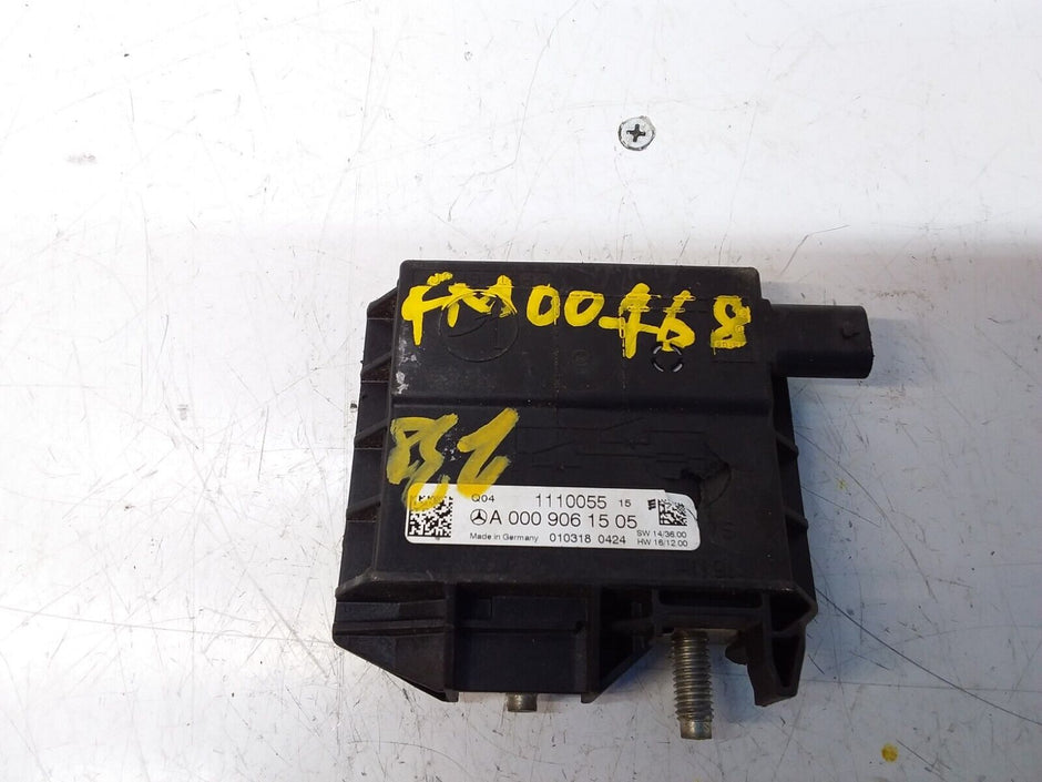 MERCEDES  C E CLASS W205 W213 NEGATIVE BATTERY CLAM TERMINAL A0009061505 FM00468