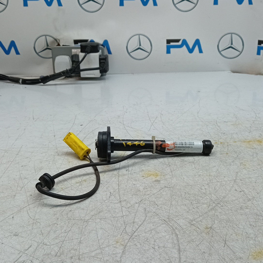 MERCEDES C CLASS W205 BONNET PEDESTRIAN ACTUATOR A2059060002 2017 FM001446