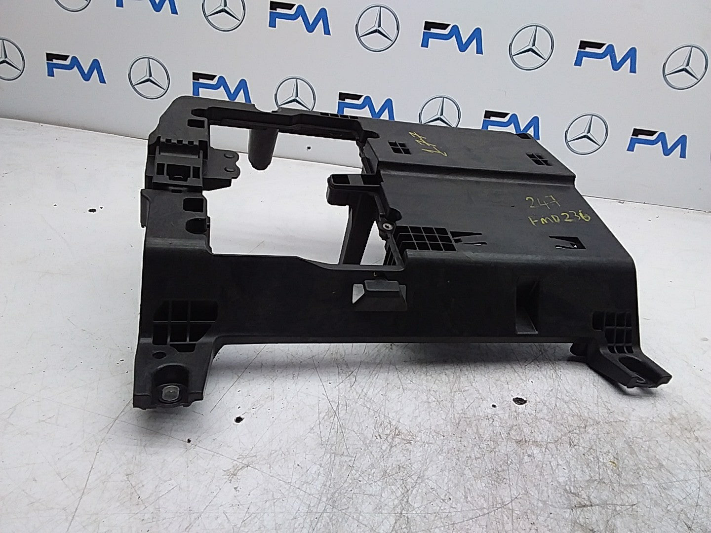 MERCEDES A-CLS W177 SAM MODULE PANEL COVER A2475402506 FMR236