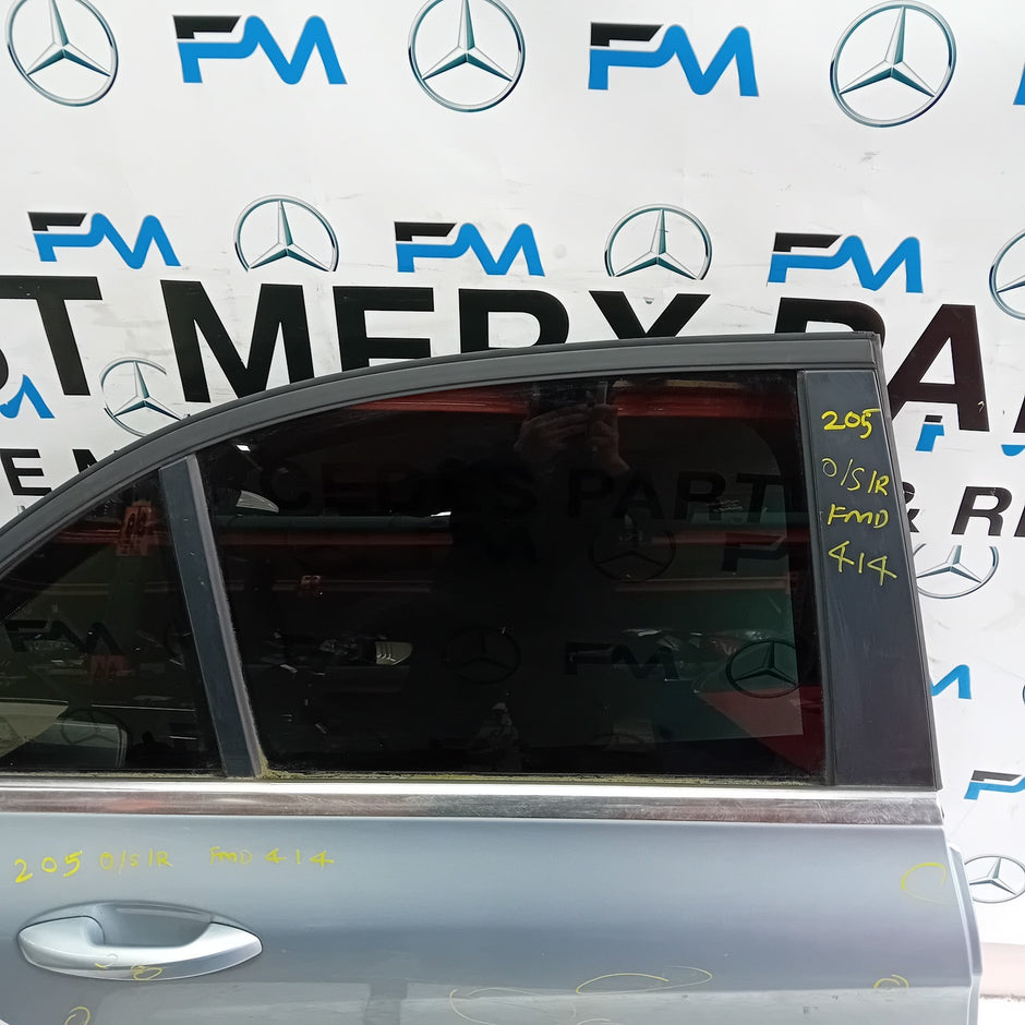 MERCEDES C-CLASS W205 DRIVER REAR DOOR OSR SILVER COMPLETE 2014 ON FMD414