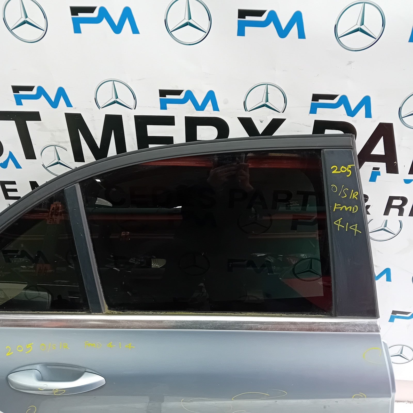 MERCEDES C-CLASS W205 DRIVER REAR DOOR OSR SILVER COMPLETE 2014 ON FMD414