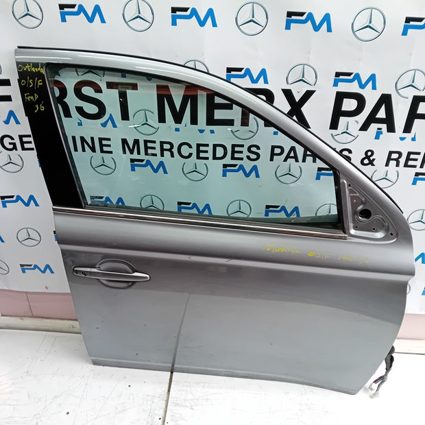 MITSUBISH OUTLANDER DRIVER SIDE FRONT DOOR O/S/F COMPLETE SILVER FMD36
