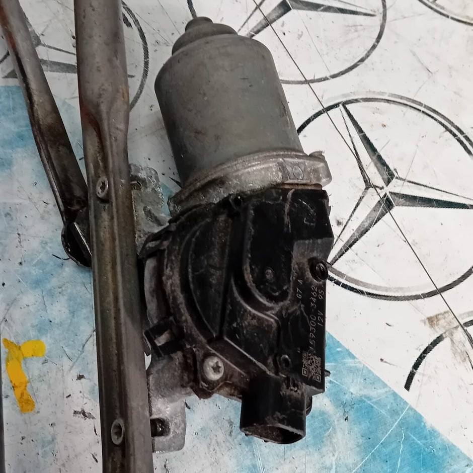 MITSUBISHI OUTLANDER MK3 FRONT WIPER MOTOR + MECHANISM LINKAGE