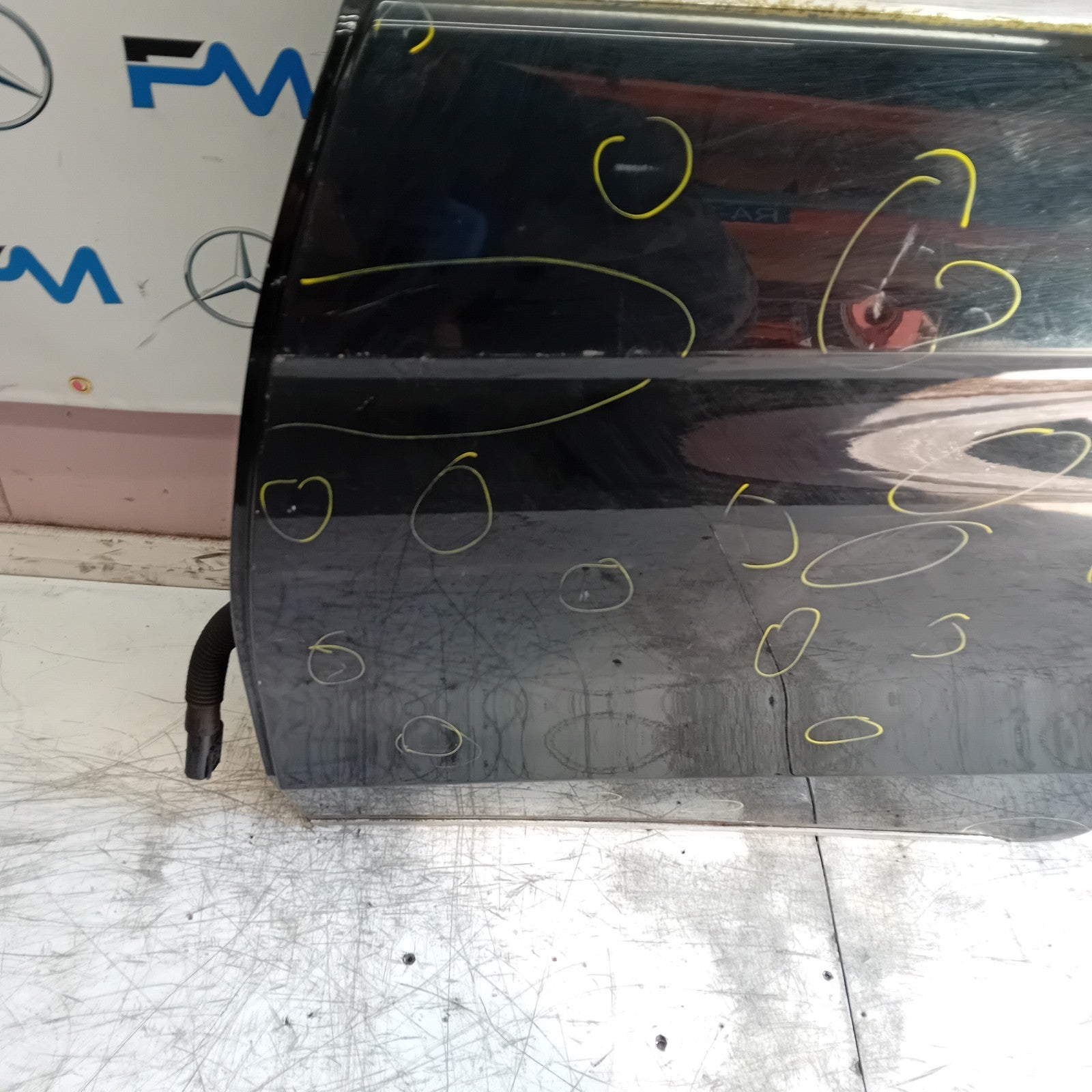 MERCEDES E-CLASS W212 SLN PASSENGER REAR DOOR NSR BLACK 2013 COMPLETE FMD480