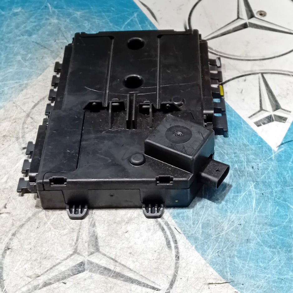 MERCEDES BENZ C CLASS W205 FUSE BOX RELAY DISTRIBUTION BOX A2055402850