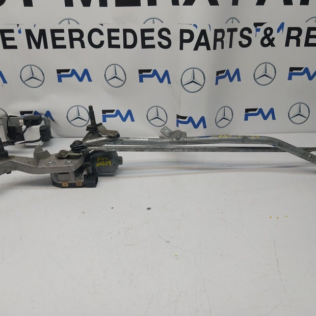 14-21 MERCEDES C CLASS WINDSCREEN WIPER MOTOR & LINKAGE FRONT A2058200940FM00219