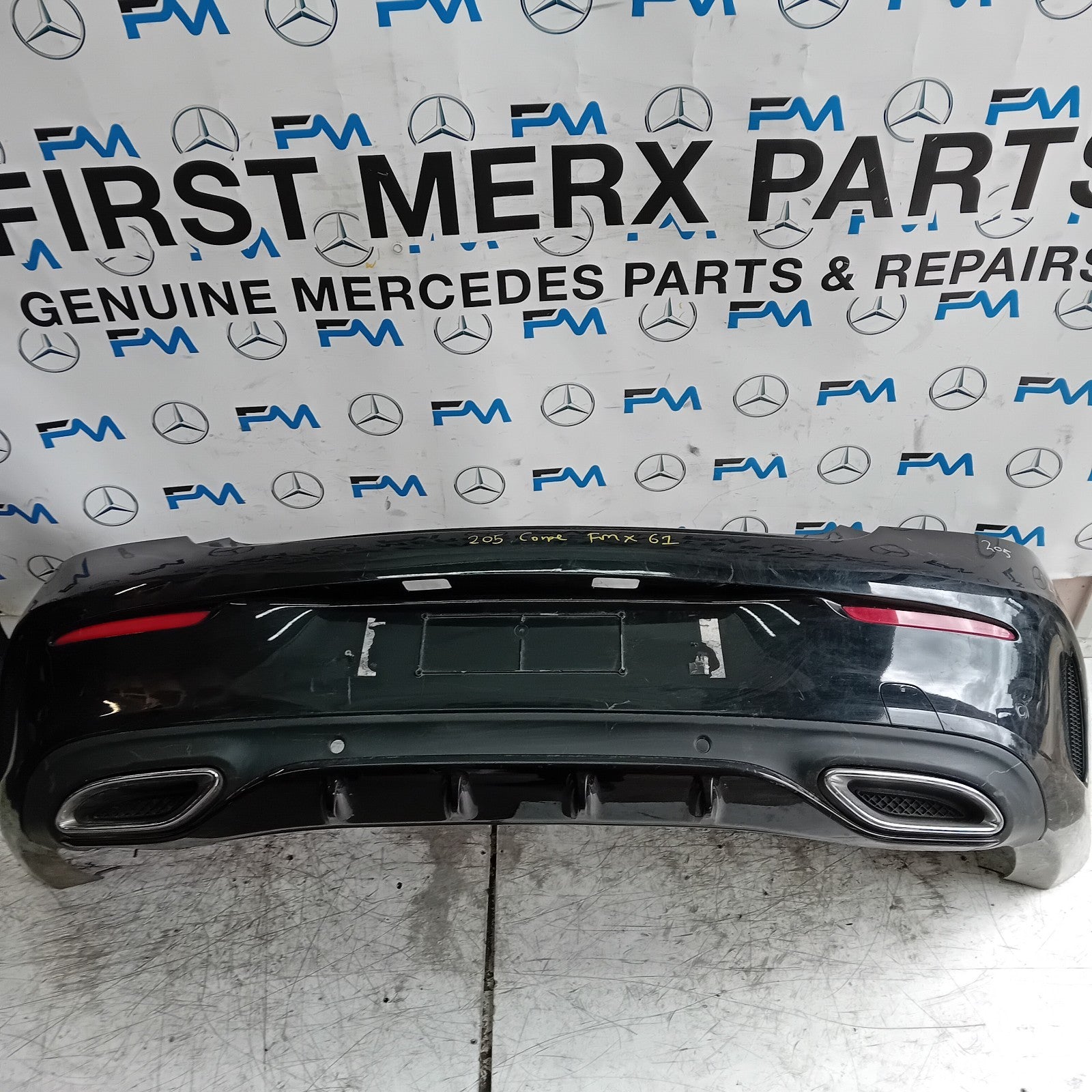 MERCEDES BENZ C-CLASS W205 COUPE REAR BUMPER 2015 BLACK COMPLETE FMX61