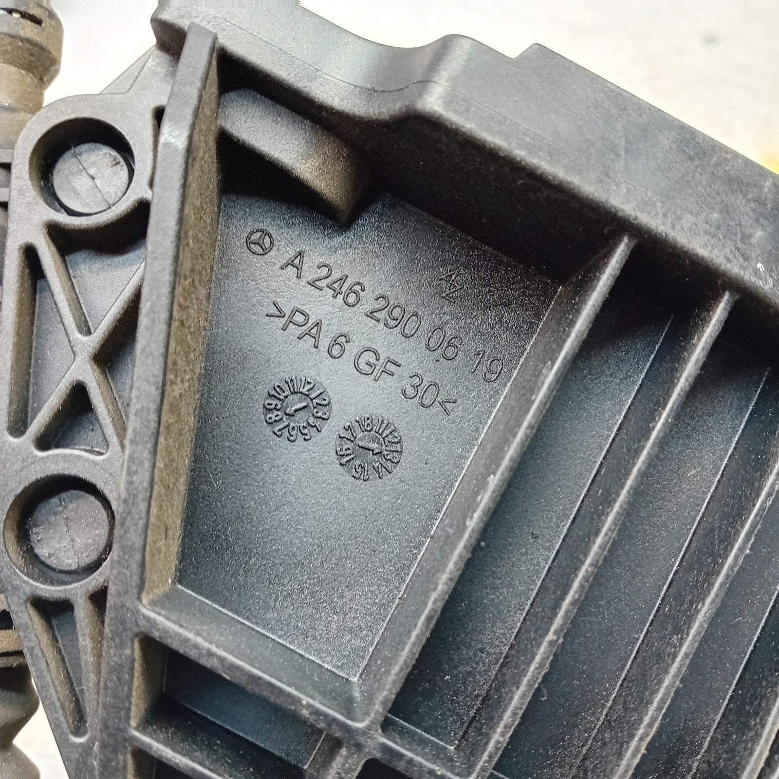 MERCEDES B-CLASS W246 CLUTCH PEDAL WITH CYLIBDER A2462900619 2015  FM001477