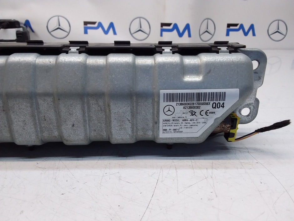 2017 MERCEDES BENZ A-CLASS W213 DRIVER SIDE KNEE AIRBAG A2138600302 FM00330