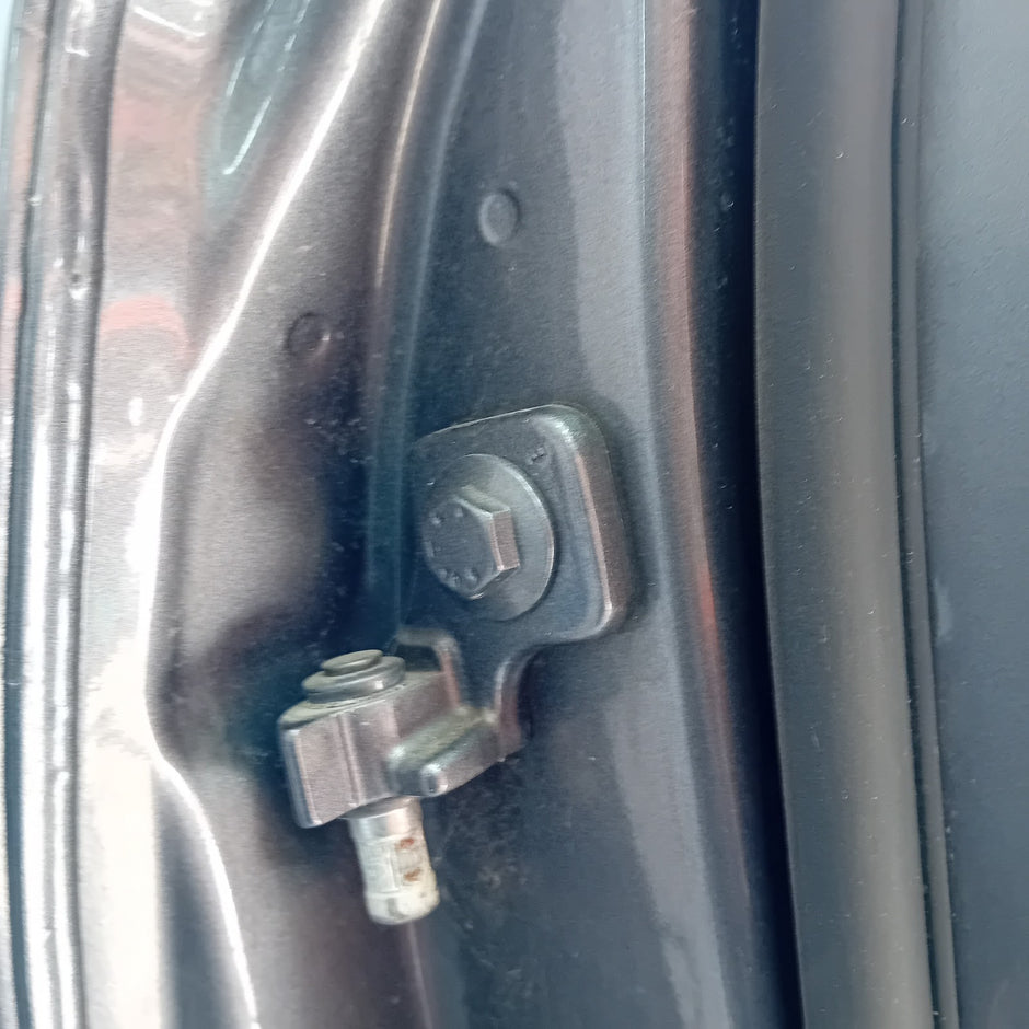 MERCEDES  A-CLASS W177 DRIVER SIDE REAR DOOR N/S/R COMPLETE GREY FMD115