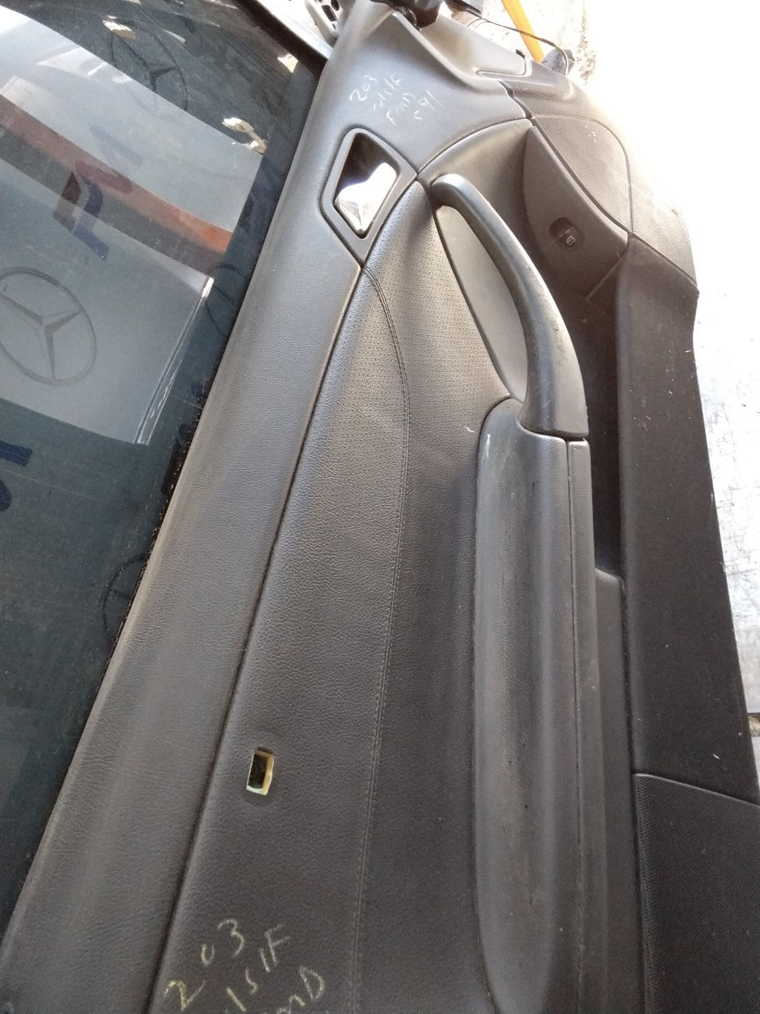 MERCEDES C-CLS W203 SLN PASSENGER FRONT DOOR NSF SILVER 2001-04  FMD591