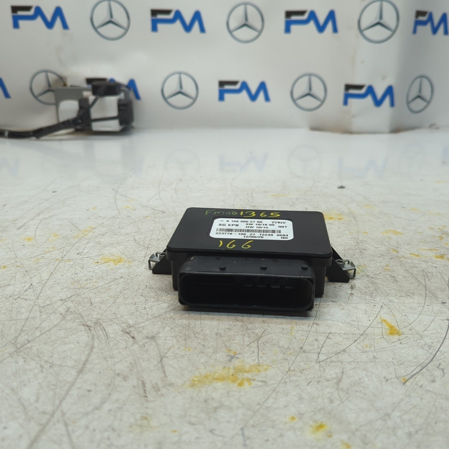 MERCEDES B-CLASS PARKING BRAKE CONTROL UNIT W166 A1669002700 FM001365