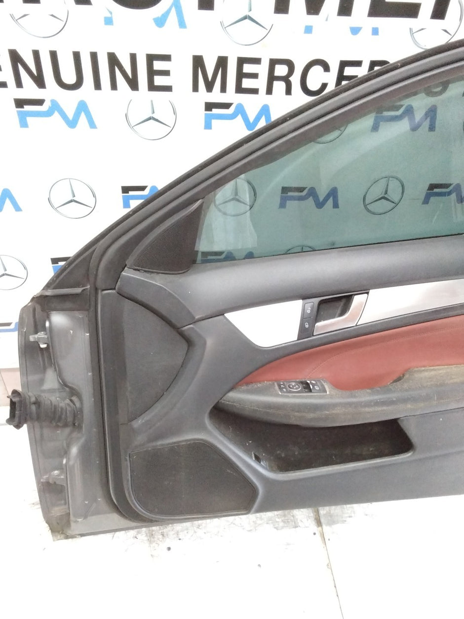 MERCEDES BENZ C-CLASS W204 DRIVER FRONT DOOR OSF GREY 2007-2014 COMPLETE FMD315