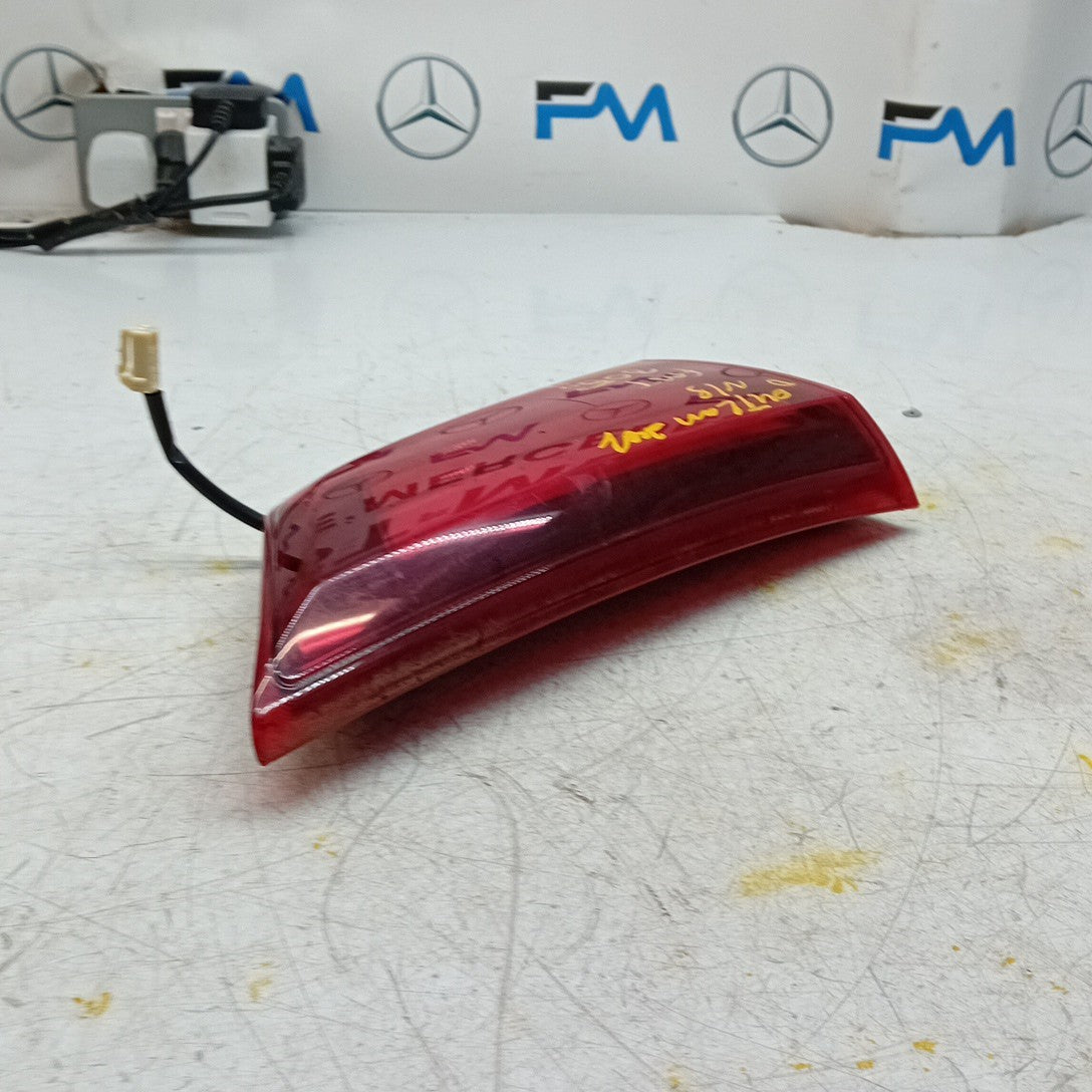 MITSUBISHI OUTLANDER MK3 PASSENGER SIDE LEFT REAR INNER TAIL LIGHT 2013 FMT305