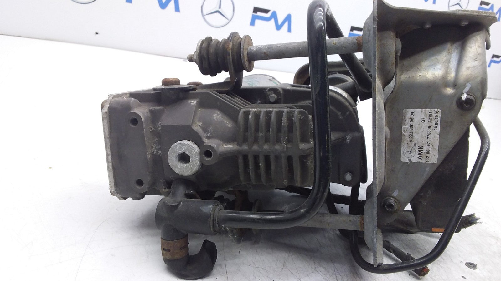 MERCEDES BENZ S-CLASS W222 AIR SUSPENSION COMPRESSOR A2223200604 FMR450