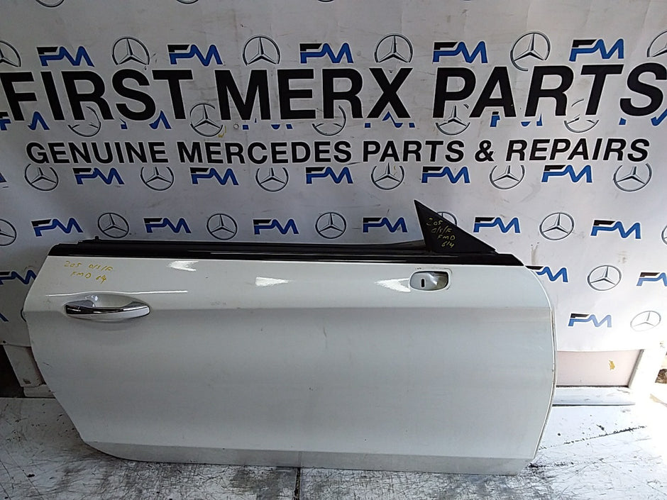 MERCEDES C-CLS C205  PASSENGER FRONT DOOR OSF WHITE 2016 ONWARDS COMPLETE FMD614