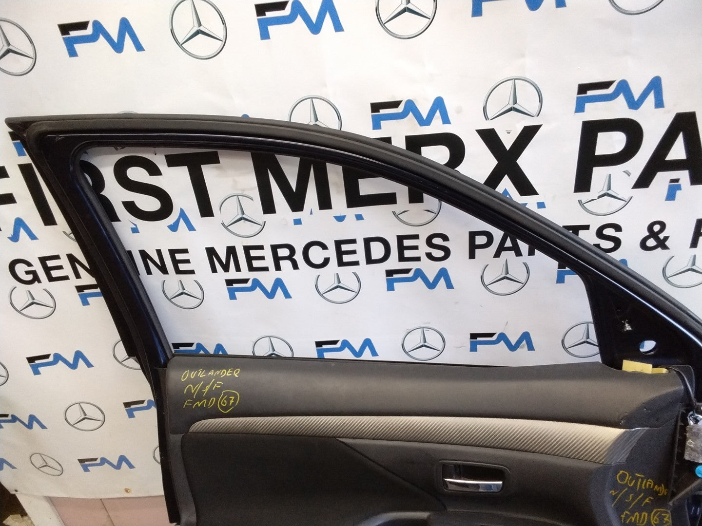 MITSUBISH OUTLANDER PASSENGER SIDE FRONT DOOR N/S/F COMPLETE BLUE FMD67
