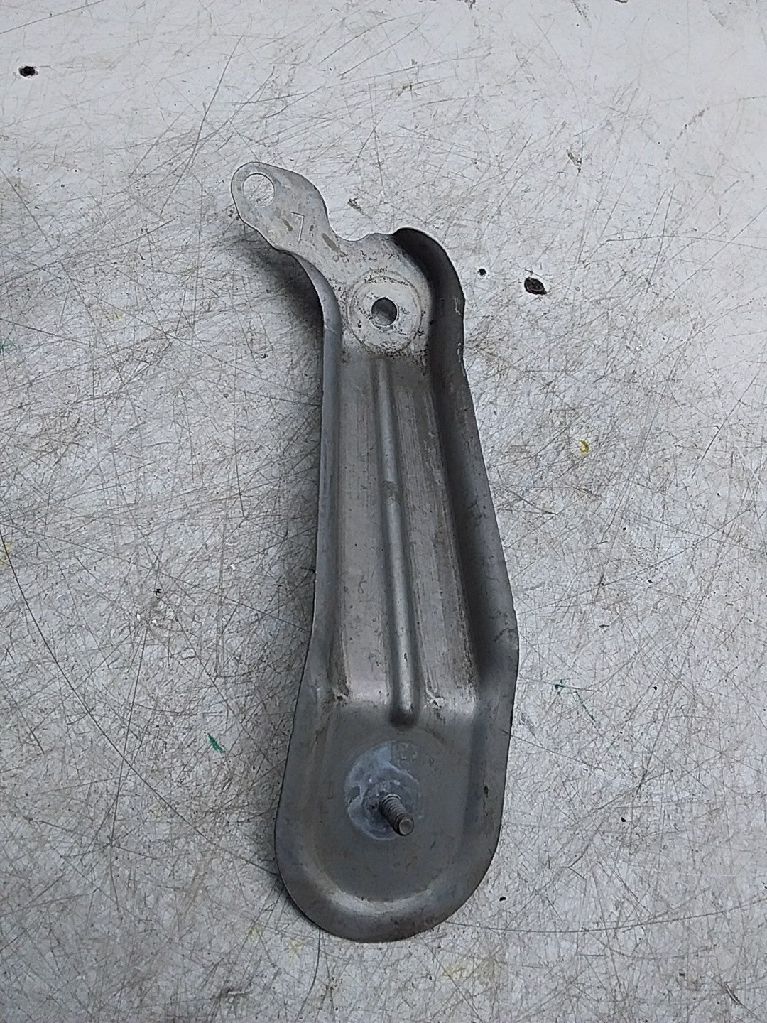 MERCEDES C-CLASS W206 REAR LEFT BUMPER BRACKET A2066808502 FMR283