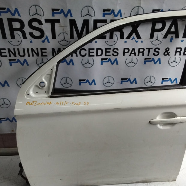 MITSUBISHI OUTLANDER PASSENGER SIDE FRONT DOOR N/S/F COMPLETE WHITE FMD57