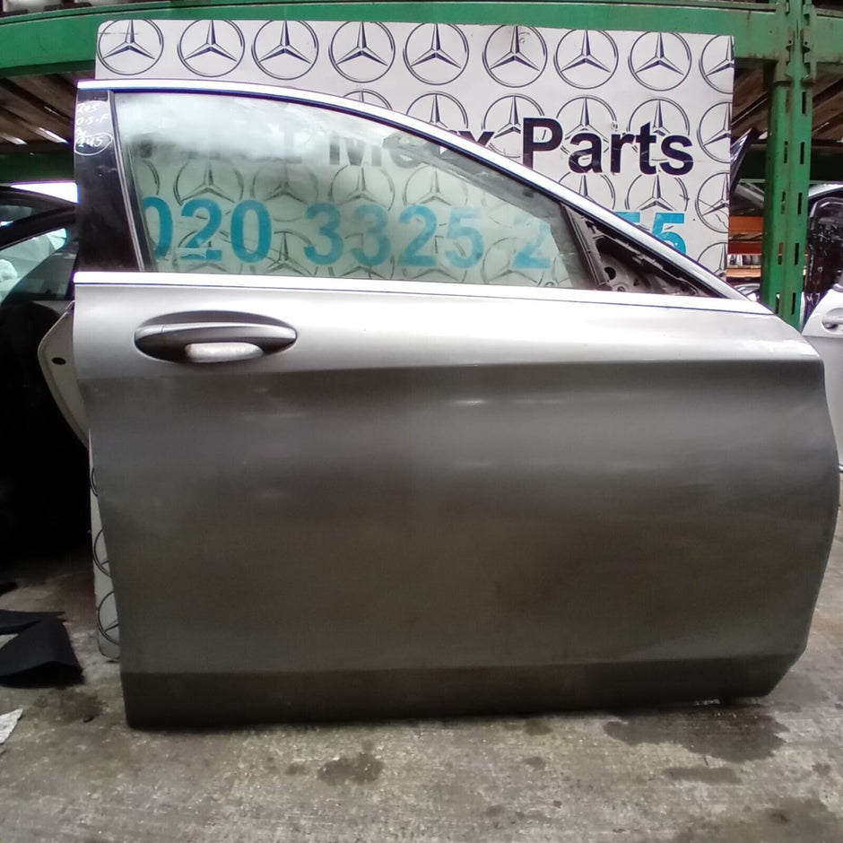 MERCEDES BENZ C-CLASS  W205  DRIVER SIDE FRONT DOOR ( OFF SIDE FRONT )