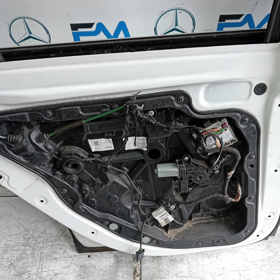MEECEDS E-CLASS S213 EST PASSENGER REAR DOOR NSR WHITE 2016 ON  FMD394